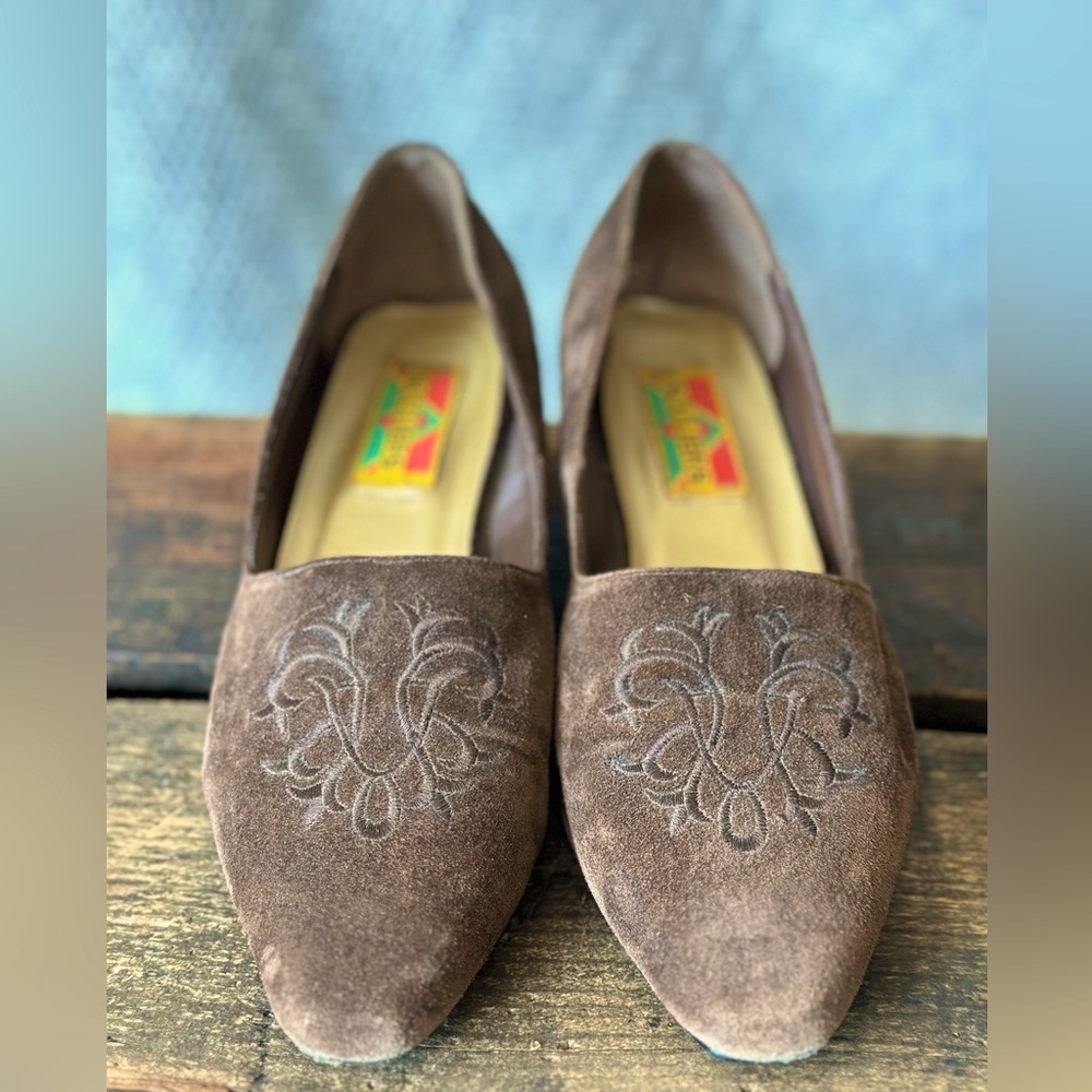 Vintage Souliers chocolate brown leather heeled loafers 8.5